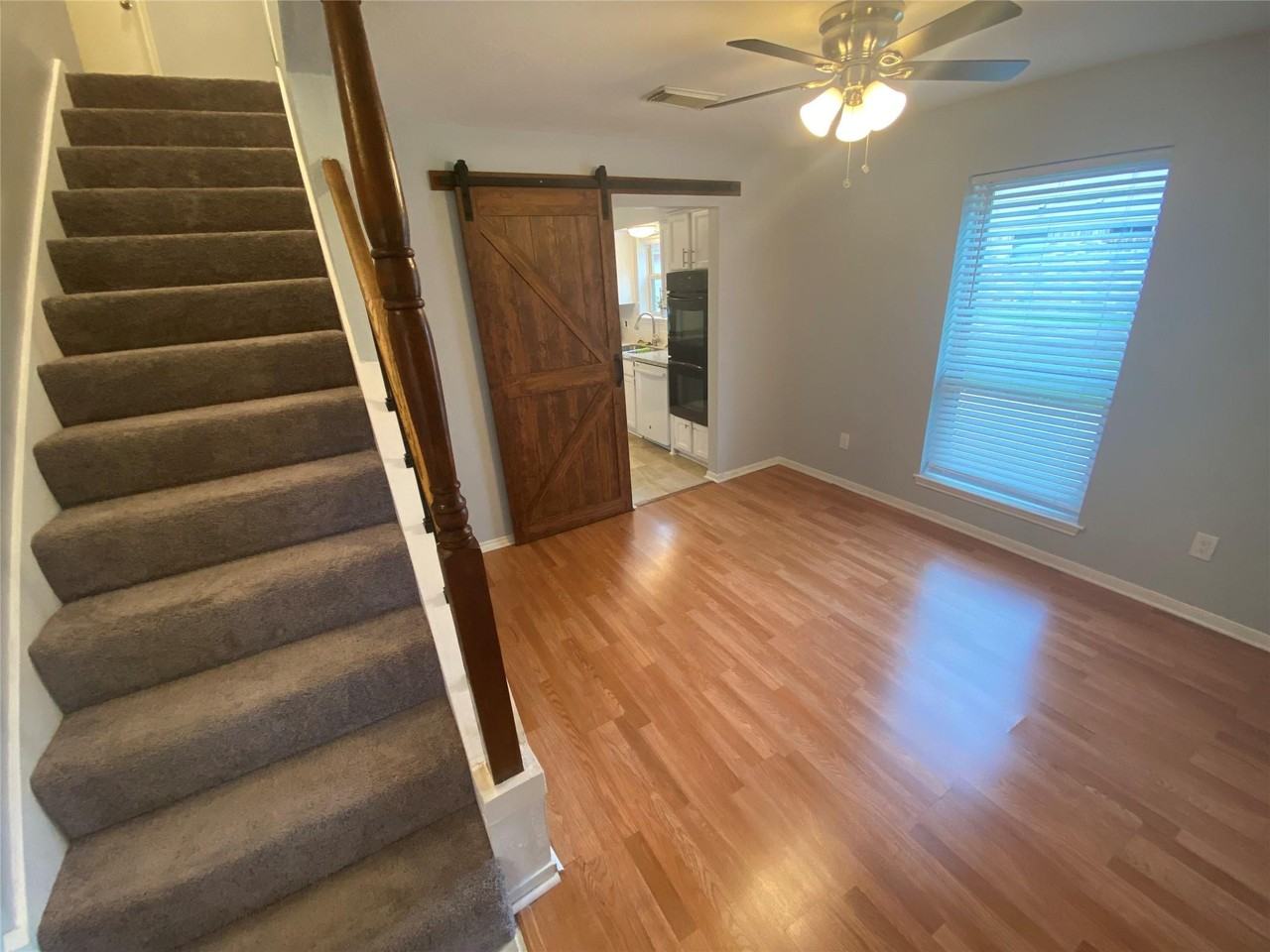 29021 Cherrywood Ln - Photo 4 of 40