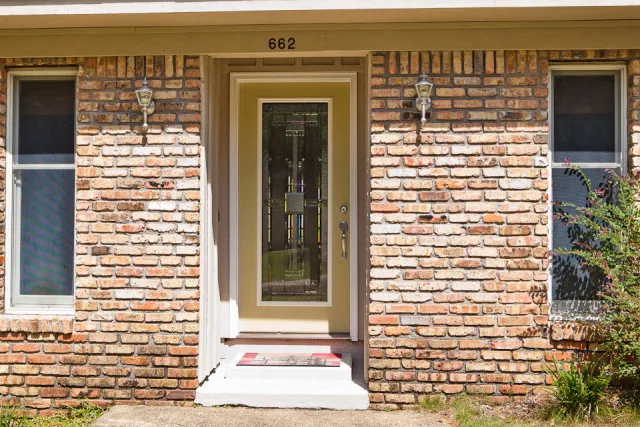 662 Ridgewood Dr - Photo 2 of 30