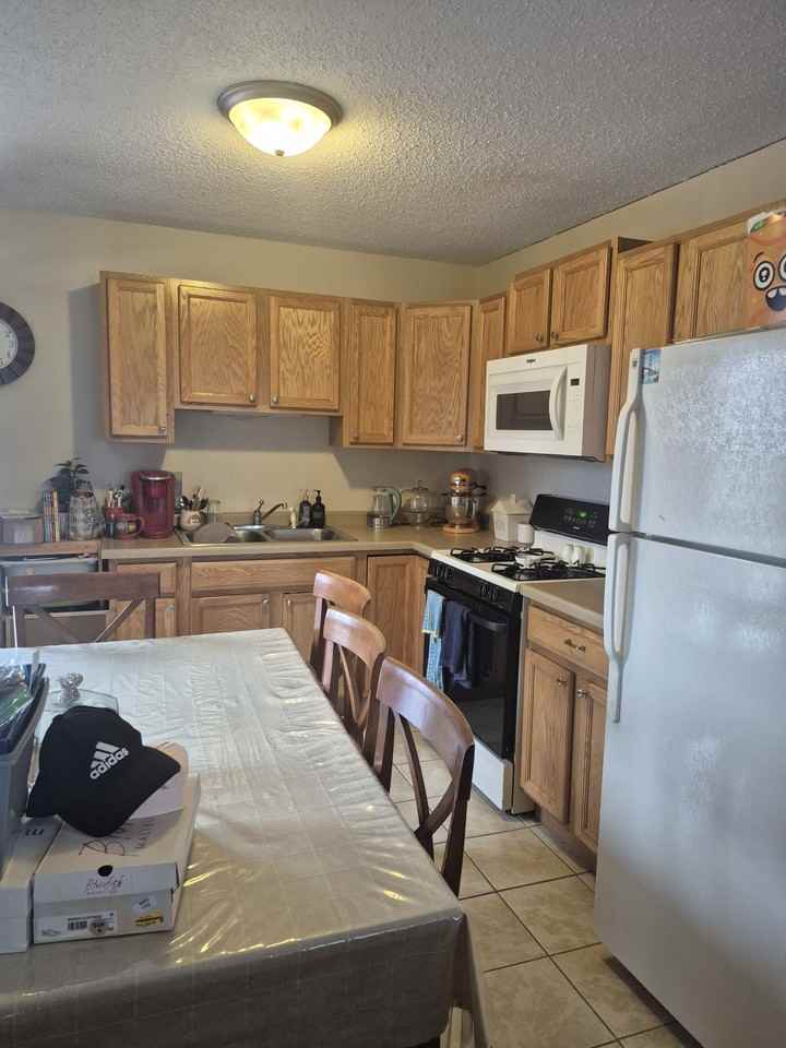 1116 Western Ave #A - Photo 2 of 14