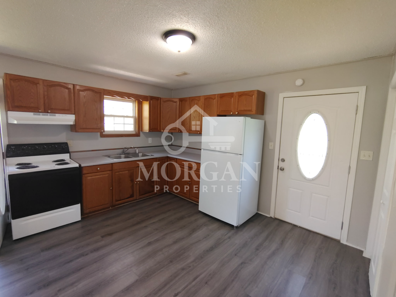 2203 W 28th St #1 - Photo 3 of 7