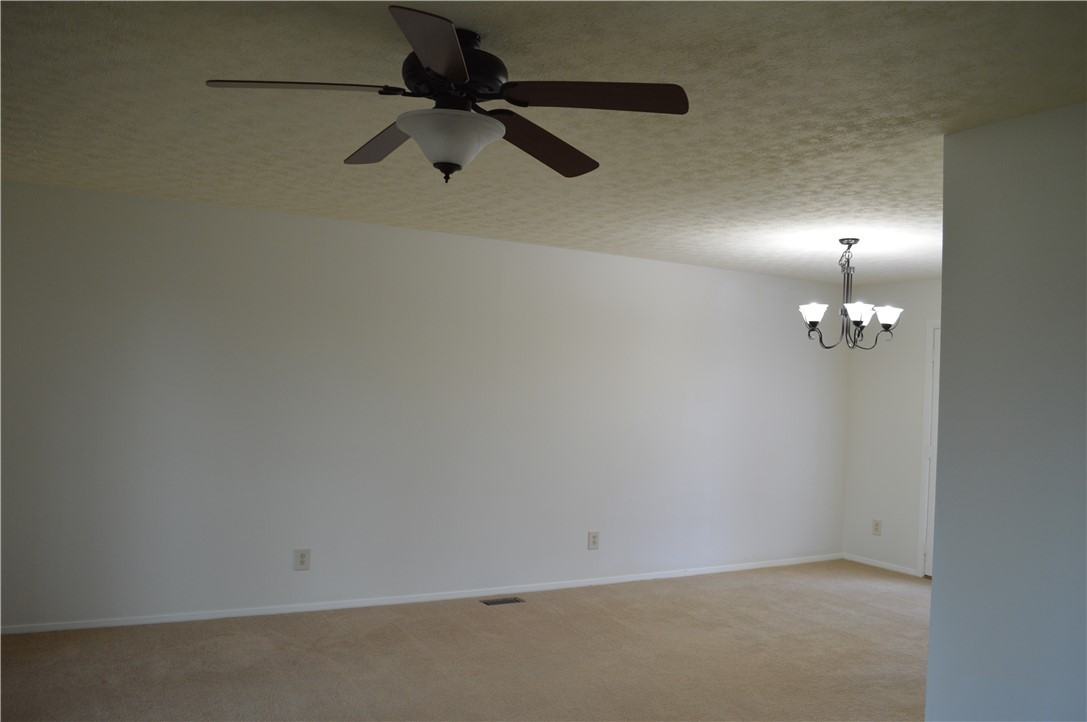 1280 Kentshire Dr - Photo 6 of 32