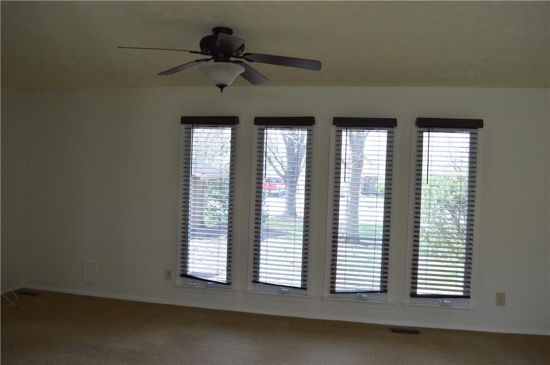 1280 Kentshire Dr - Photo 7 of 32