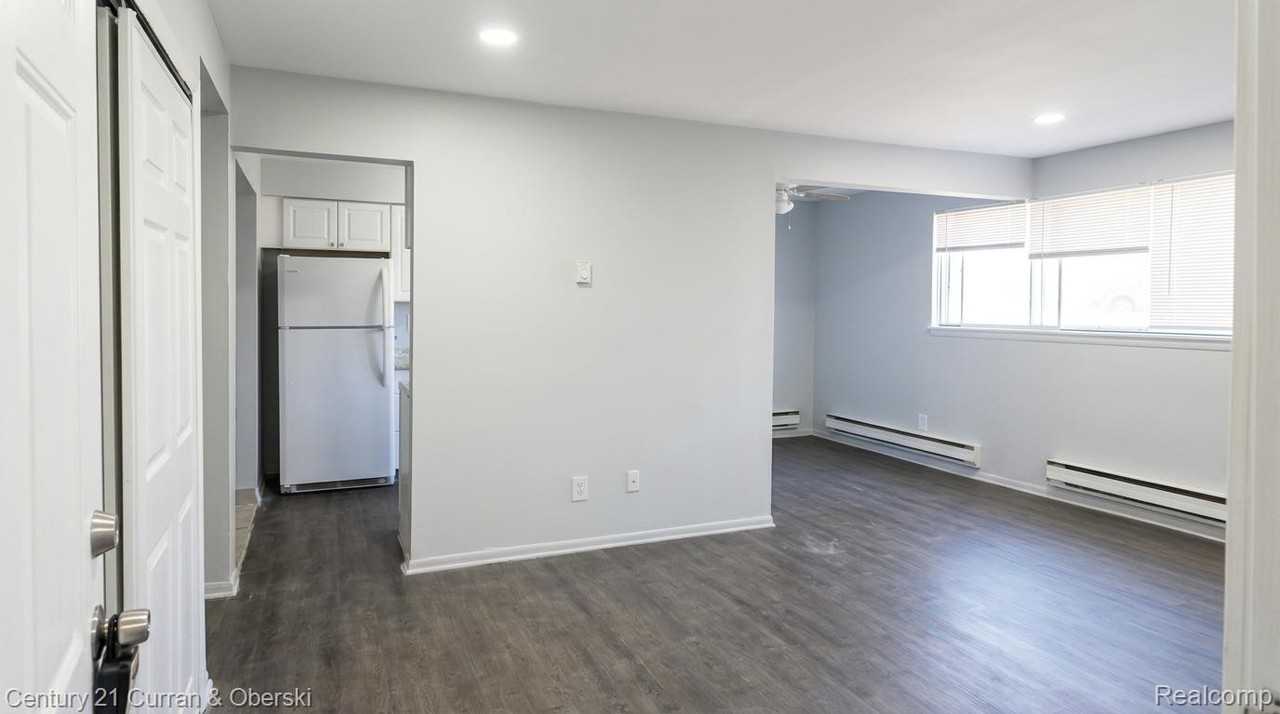 601 Ash St - Photo 2 of 10