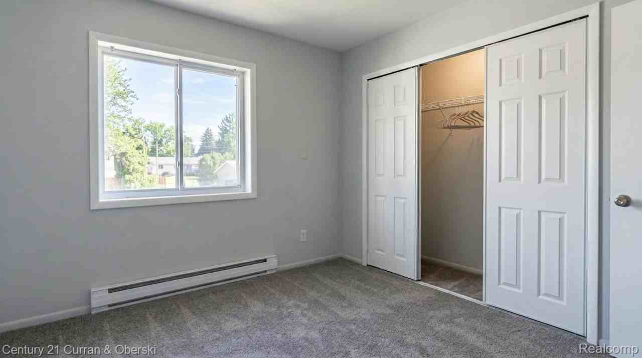601 Ash St - Photo 6 of 10