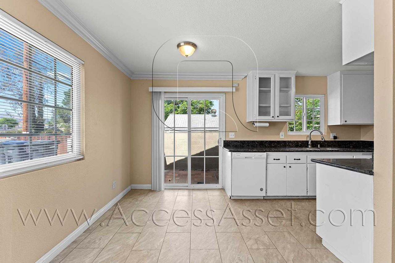 1309 W Pottery St - Photo 2 of 30