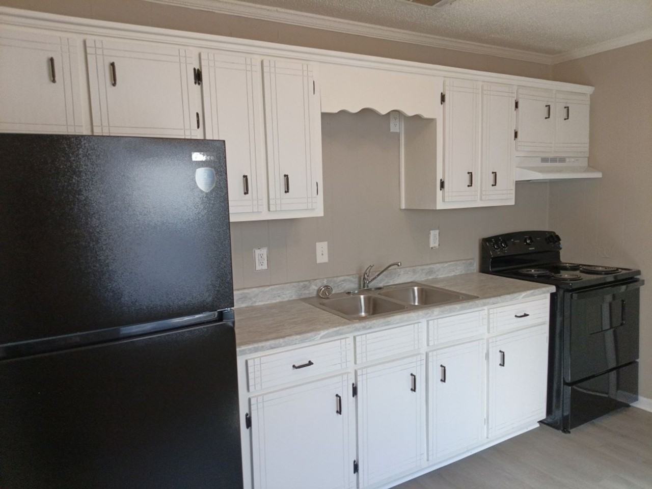 1730 Hicks St #B - Photo 3 of 7