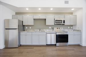 featured image of 100 N Dewey St