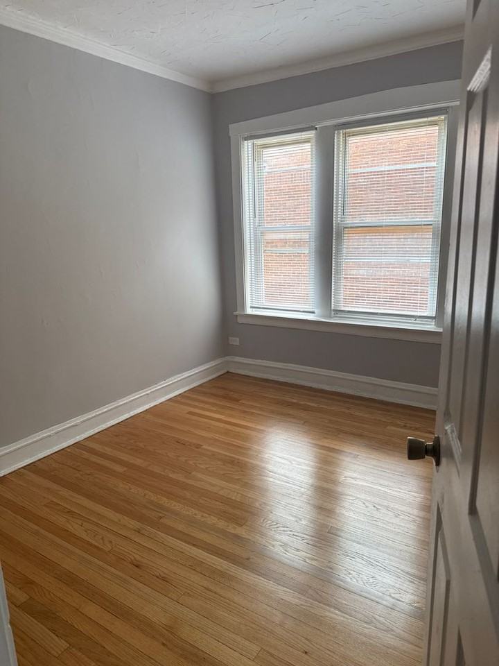 6627 6627 S. Greenwood Ave - 6627 - 3B #3B - Photo 3 of 10