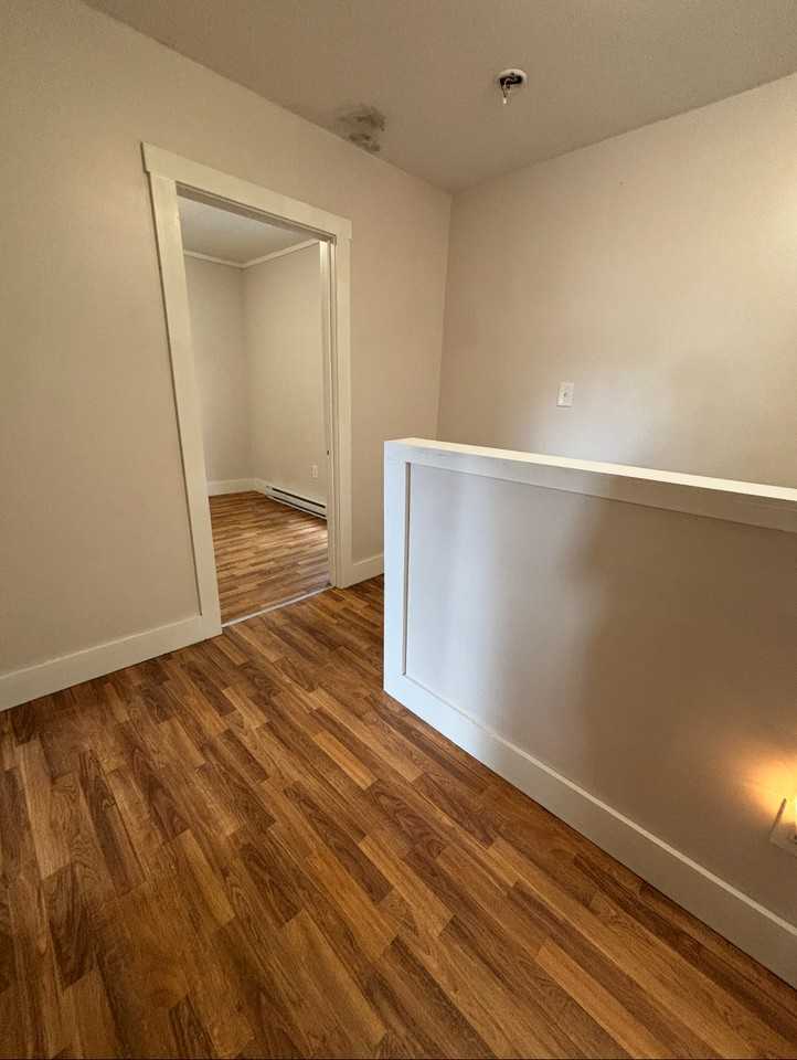 36 Park St #1 - Photo 7 of 9