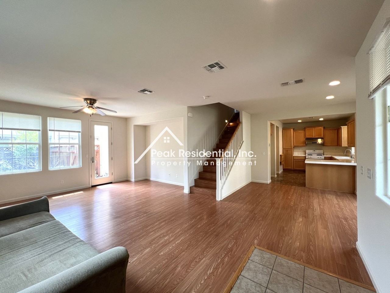 882 Bullion Ln - Photo 5 of 30