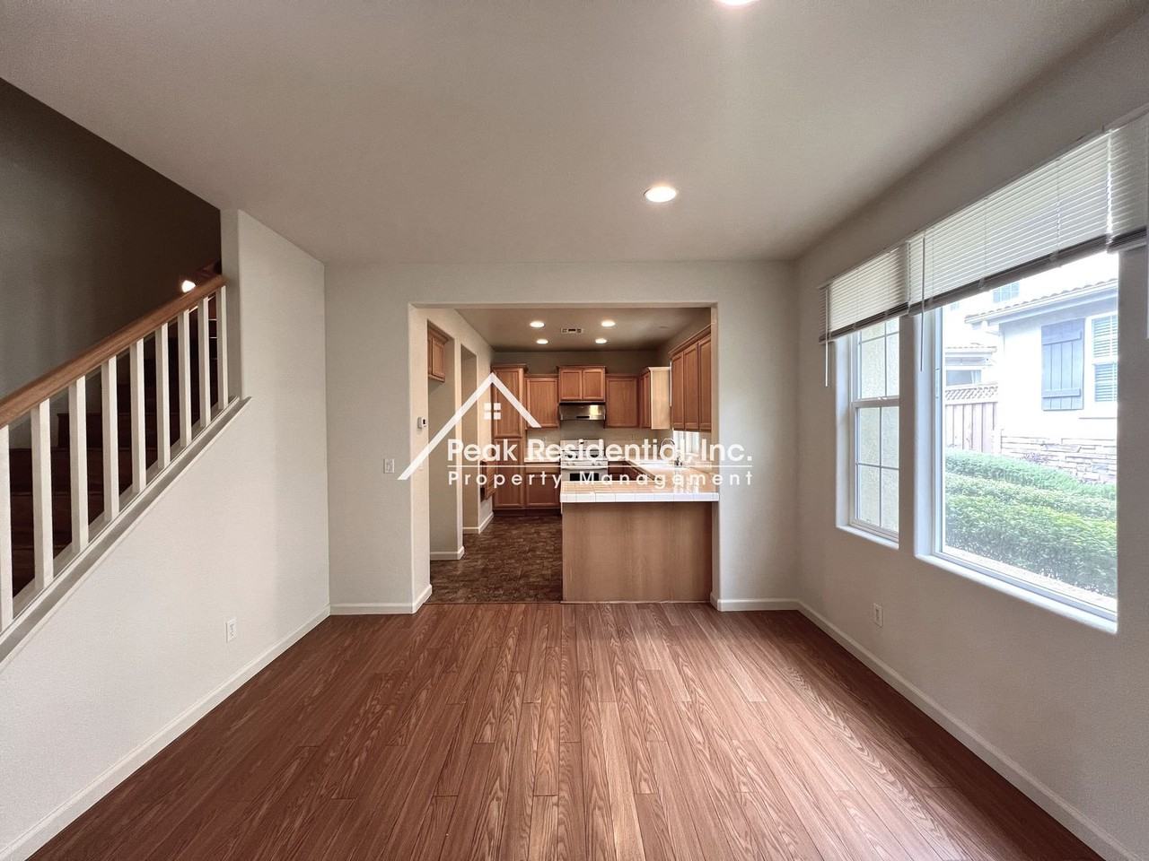882 Bullion Ln - Photo 7 of 30