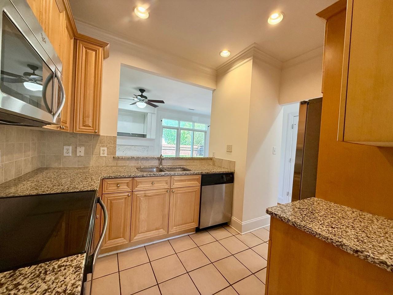 19327 Beaufain St - Photo 3 of 16