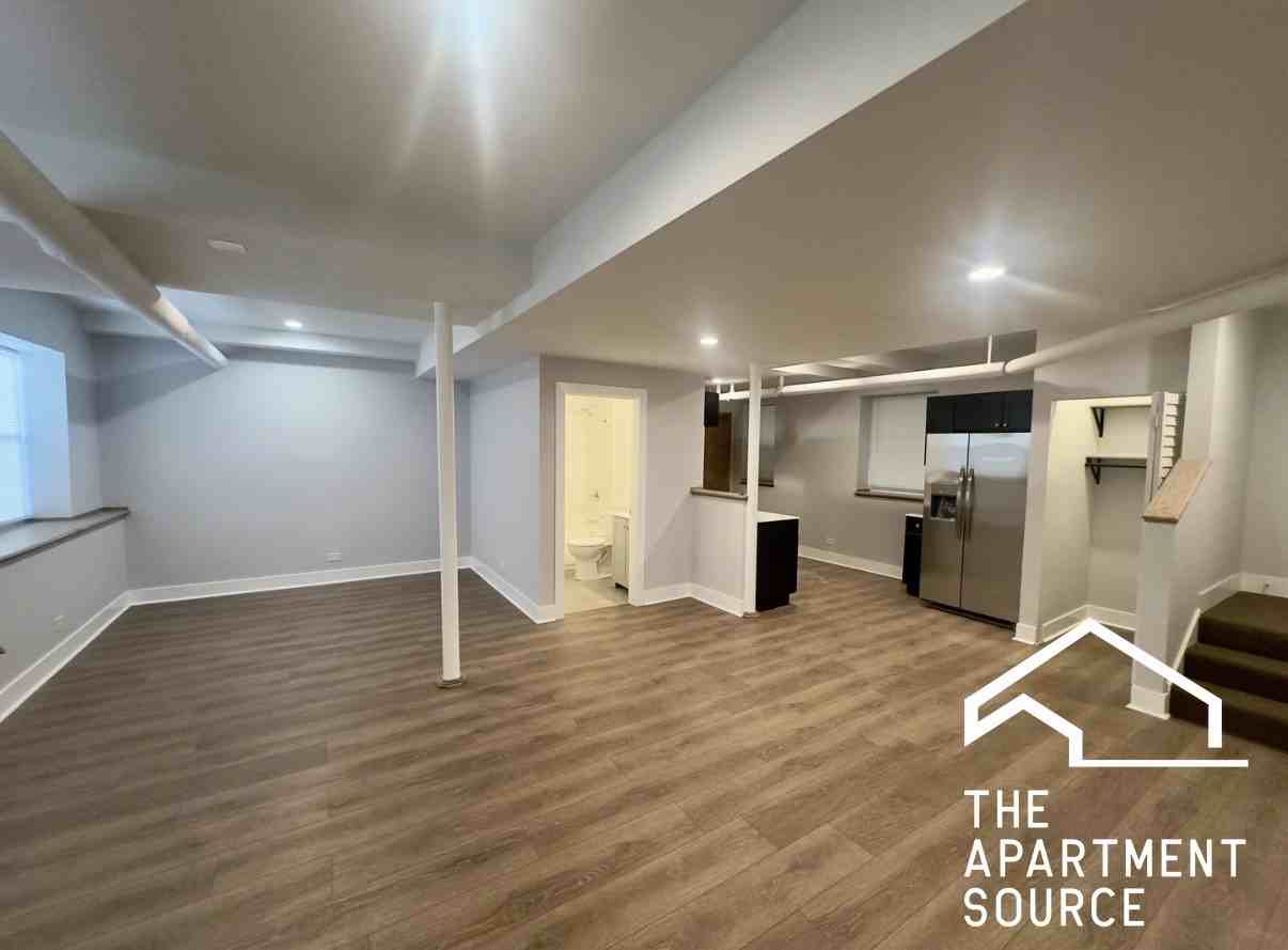 5008 N Springfield Ave #G - Photo 2 of 10