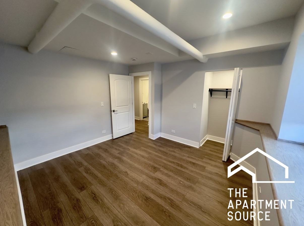 5008 N Springfield Ave #G - Photo 5 of 10