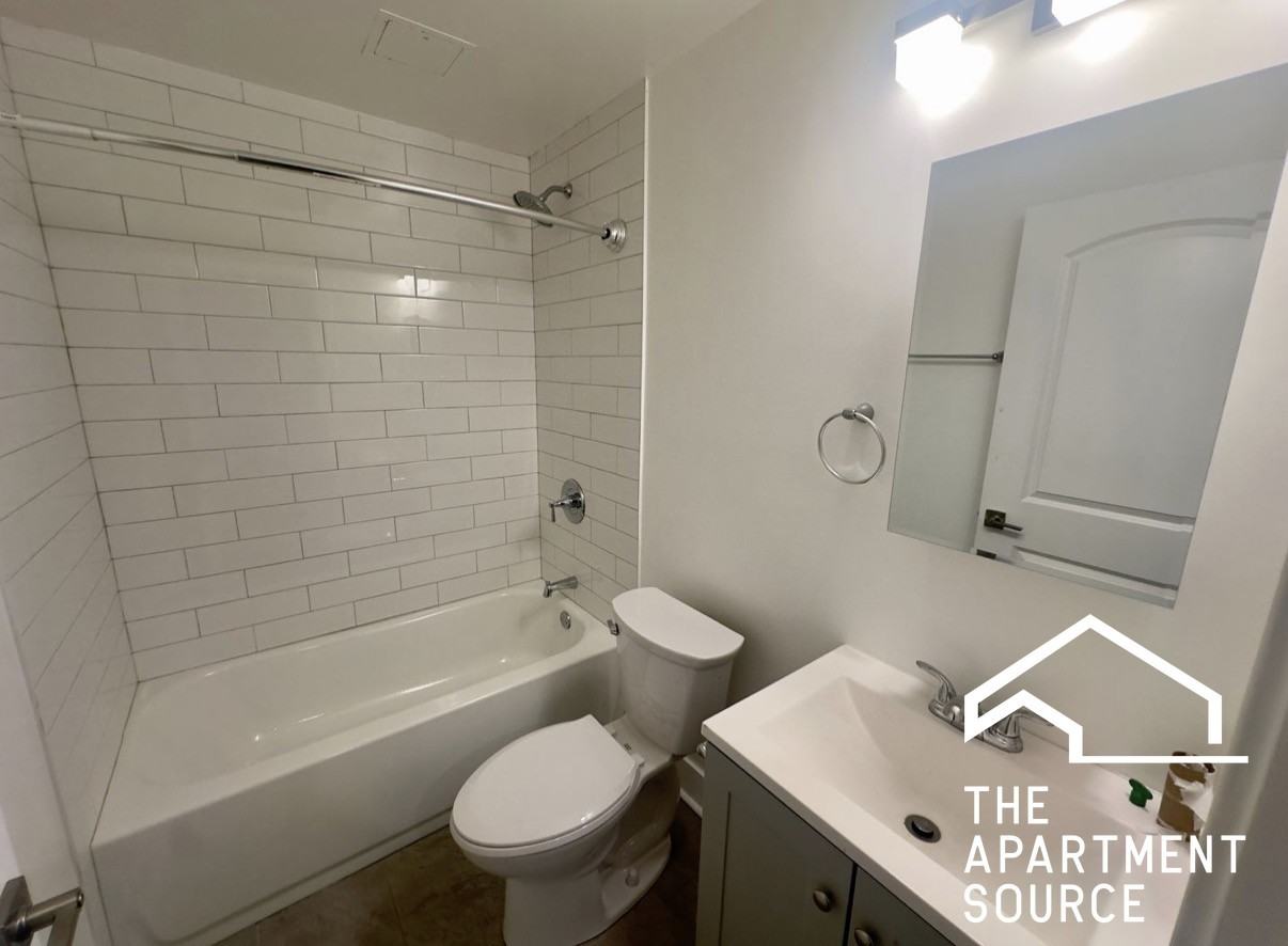 5008 N Springfield Ave #G - Photo 7 of 10