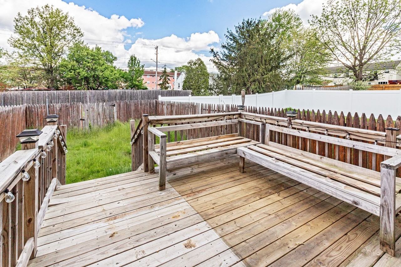 9 Richeson Dr - Photo 2 of 17