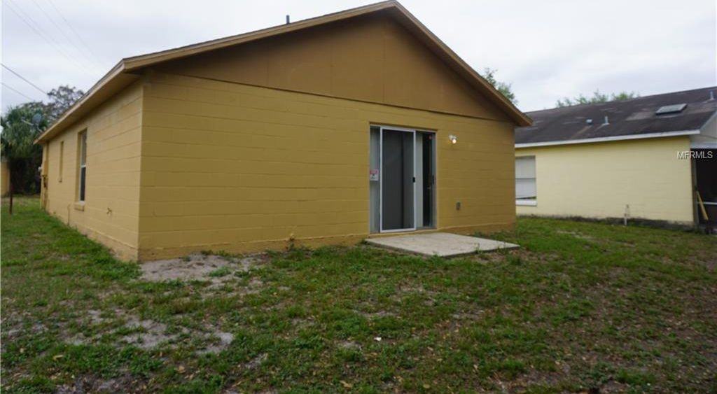 7139 Edgewater Shores Ct - Photo 2 of 13