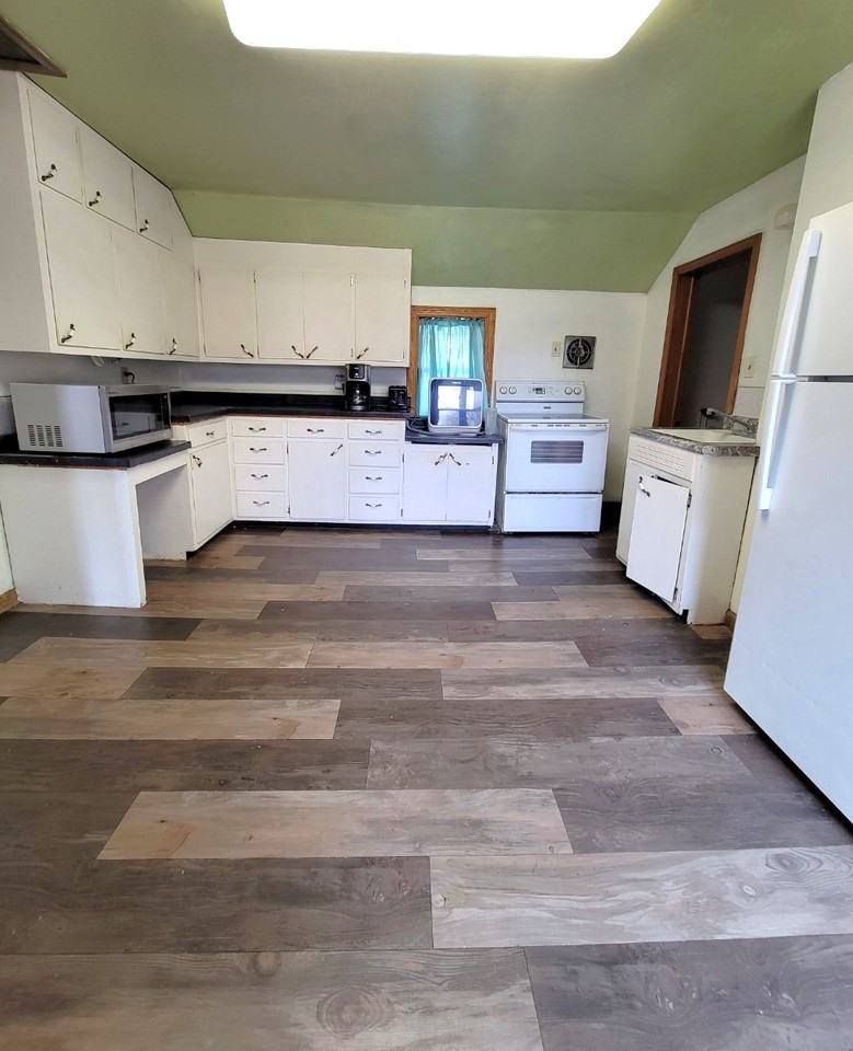 402 1/2 N 2nd Ave #2 - Photo 2 of 12