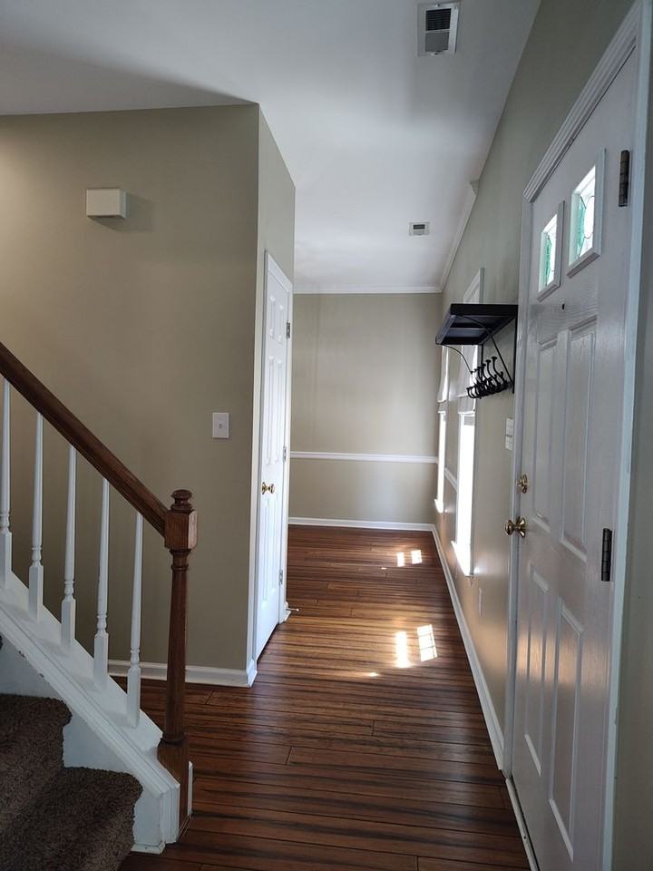 9405 Mitchell Glen Dr - Photo 3 of 30