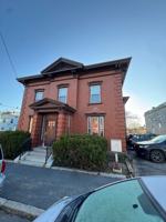 featured image of 7 Green St