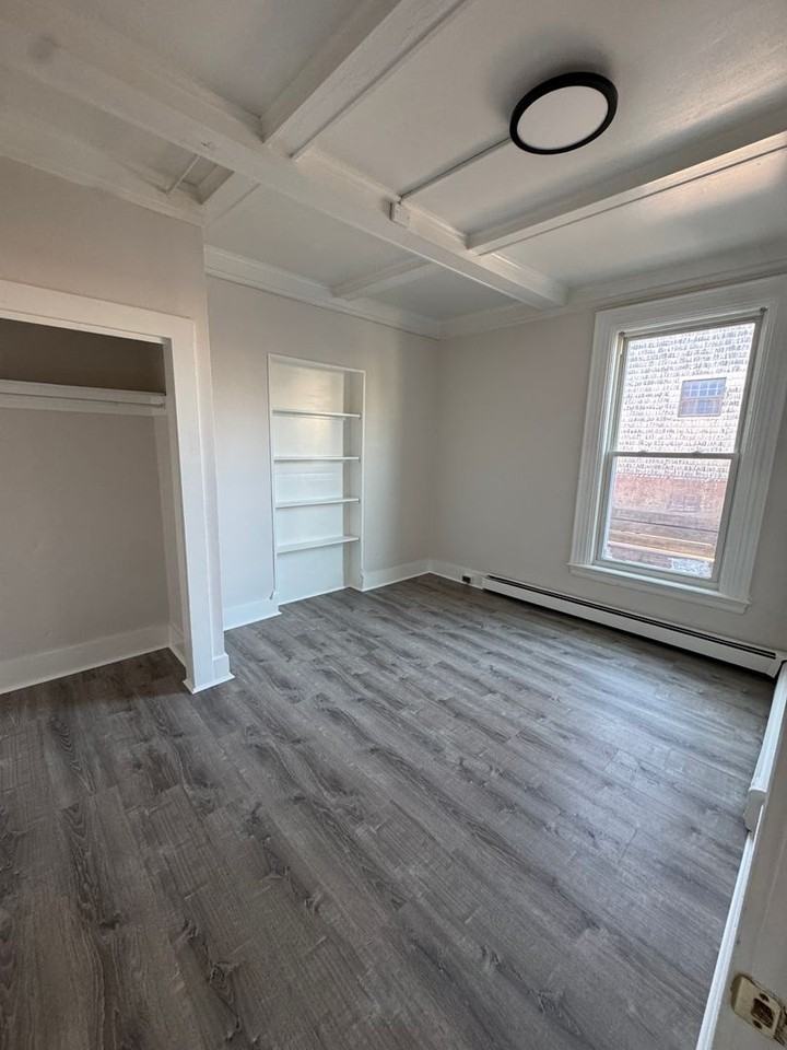 7 Green Street - Photo 6 of 25