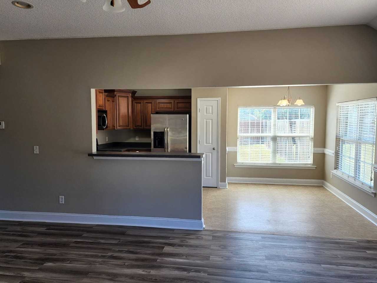 114 Miller St Ne - Photo 5 of 30