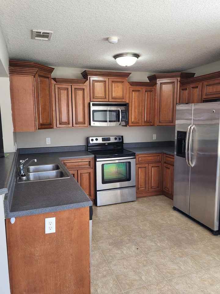 114 Miller St Ne - Photo 7 of 30