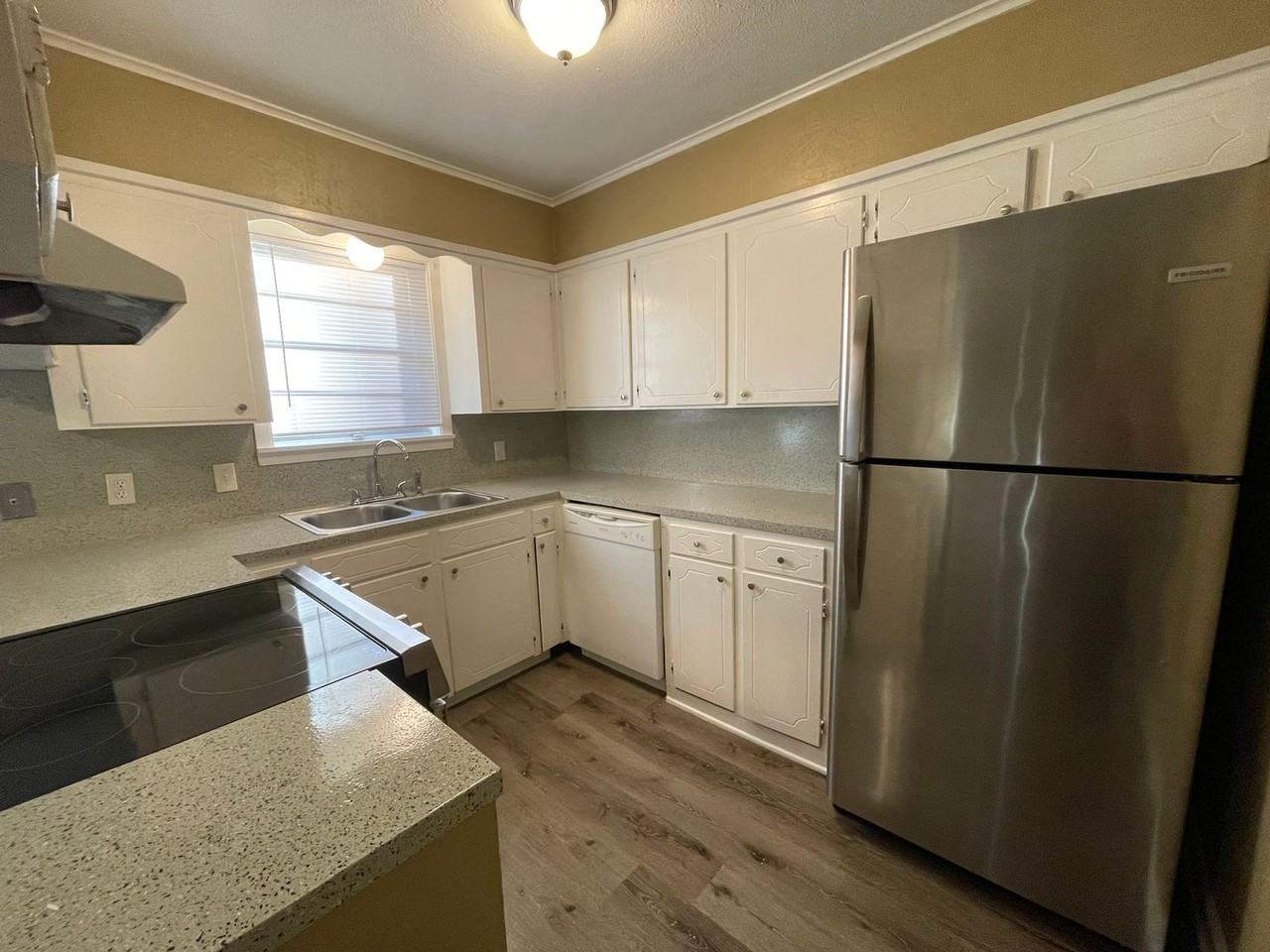 8860 Bernay Dr - Photo 3 of 12