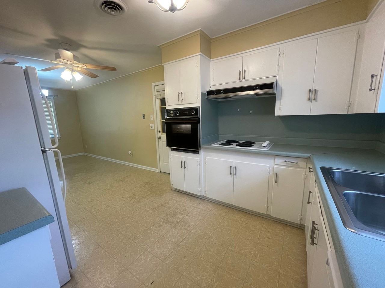 346 Wayne Dr - Photo 5 of 14