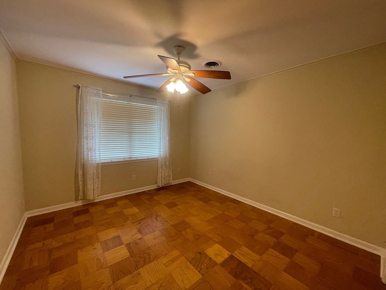 346 Wayne Dr - Photo 7 of 14