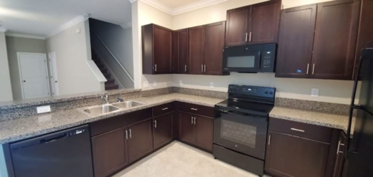 11859 Dumaine Valley Rd - Photo 3 of 19