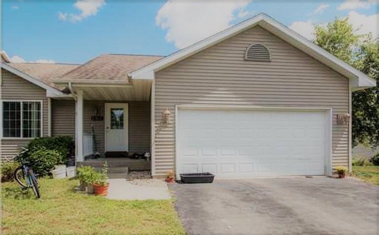 1309 Kernan Ct - Photo 2 of 13