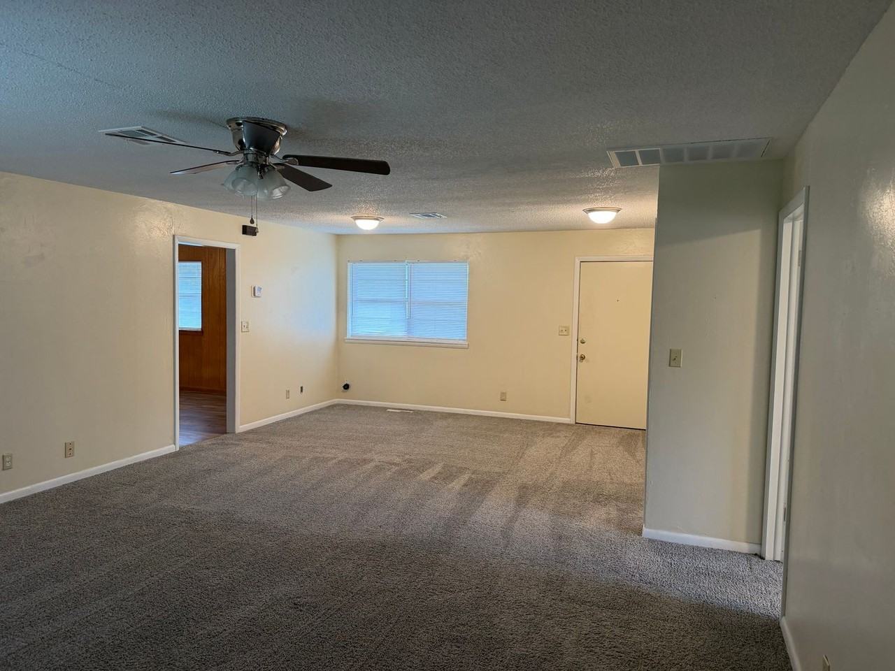 4010 N Harrison St - Photo 6 of 13