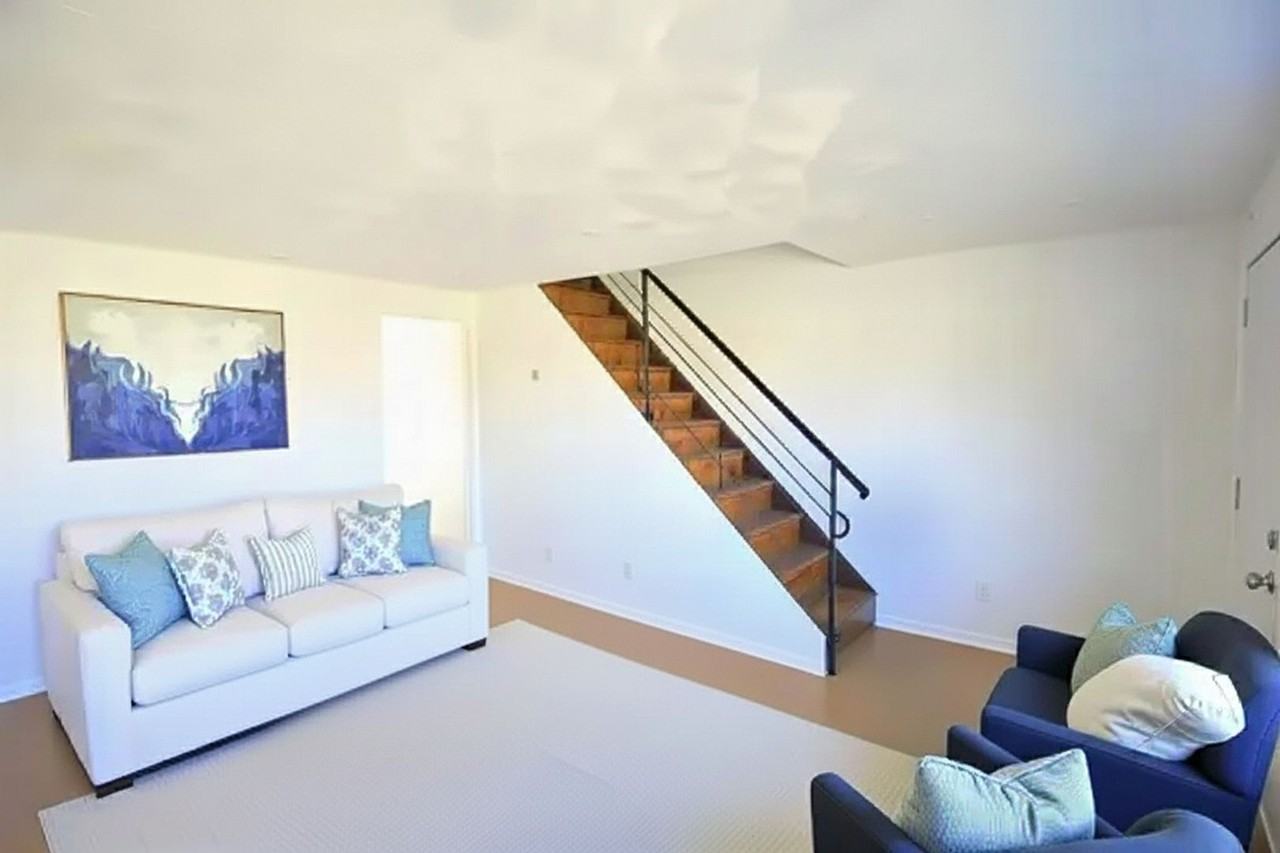 3017 Janice Ave - Photo 2 of 6