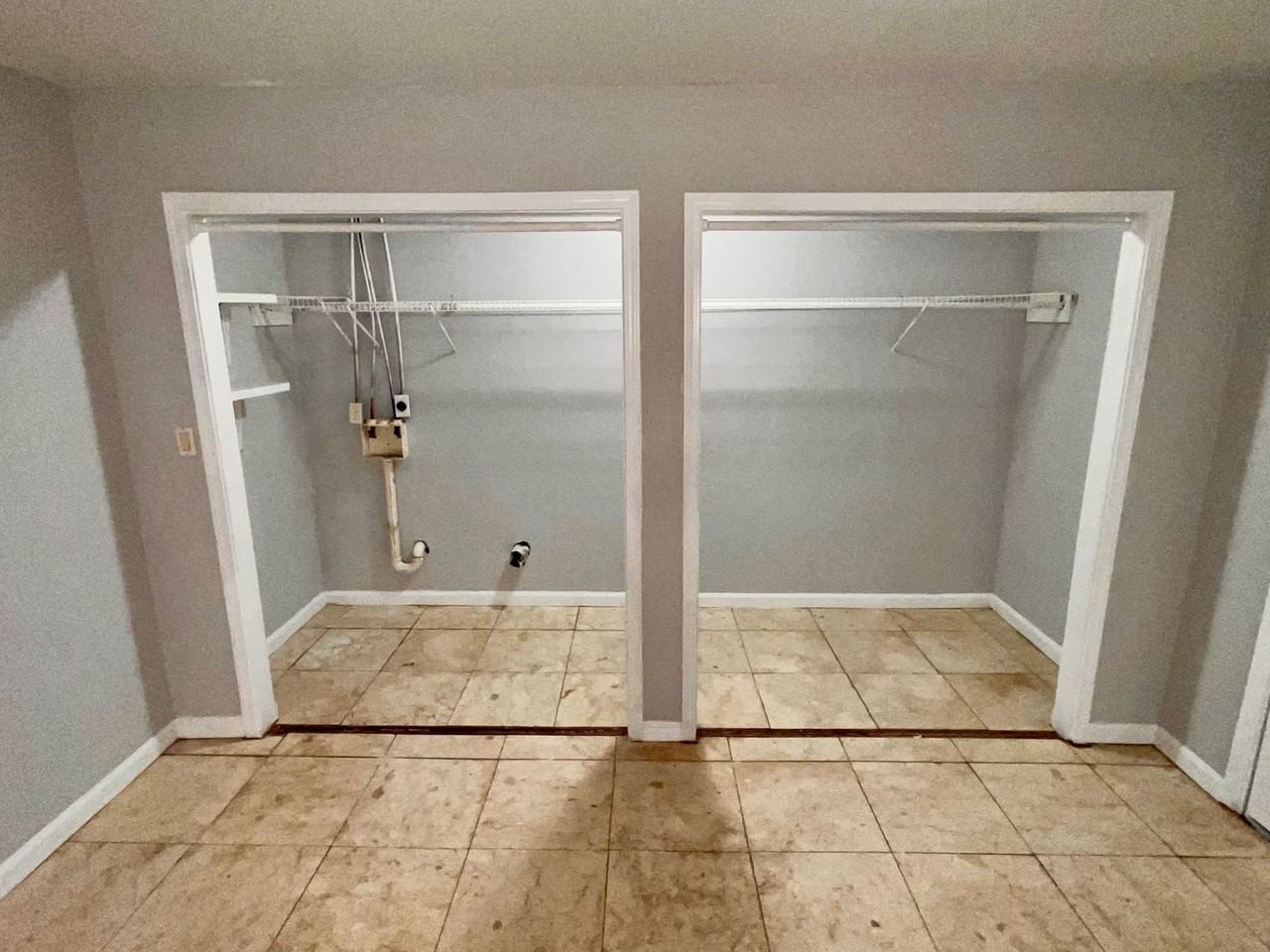 2113 33rd Ave - Photo 4 of 14