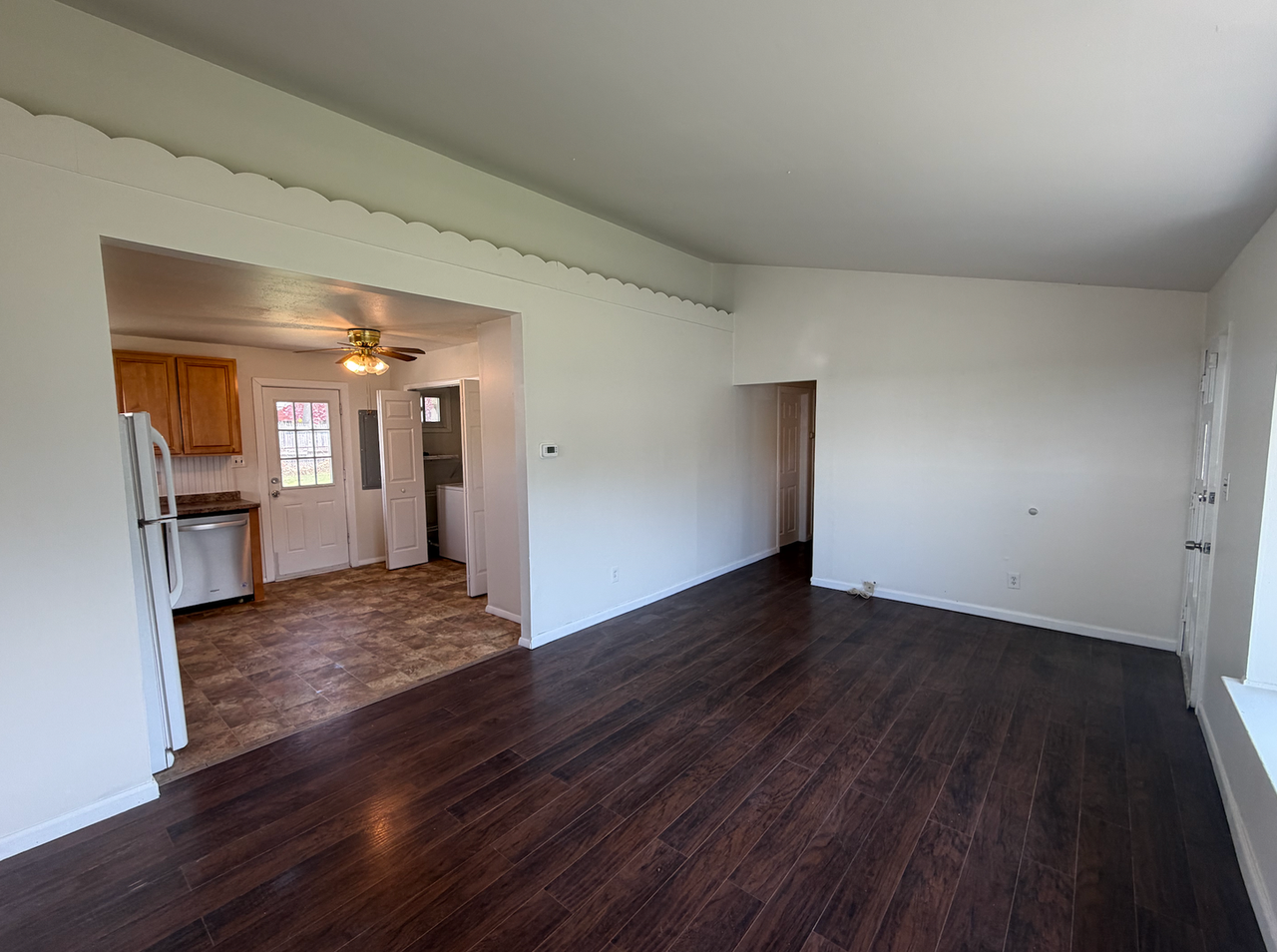 2508 Green Ave - Photo 3 of 11