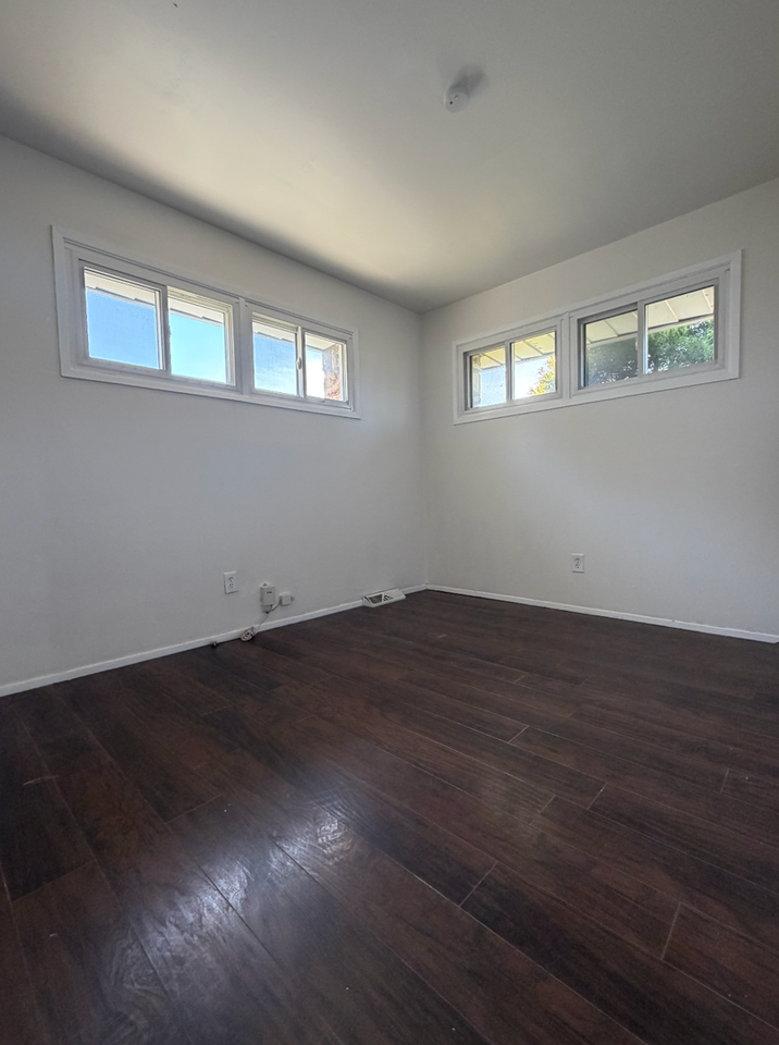 2508 Green Ave - Photo 7 of 11