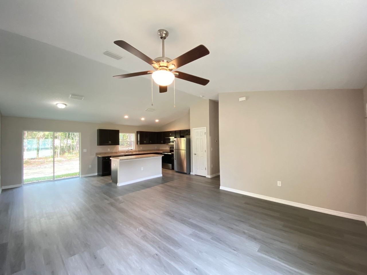 8383 Sw 204th Ct - Photo 5 of 33