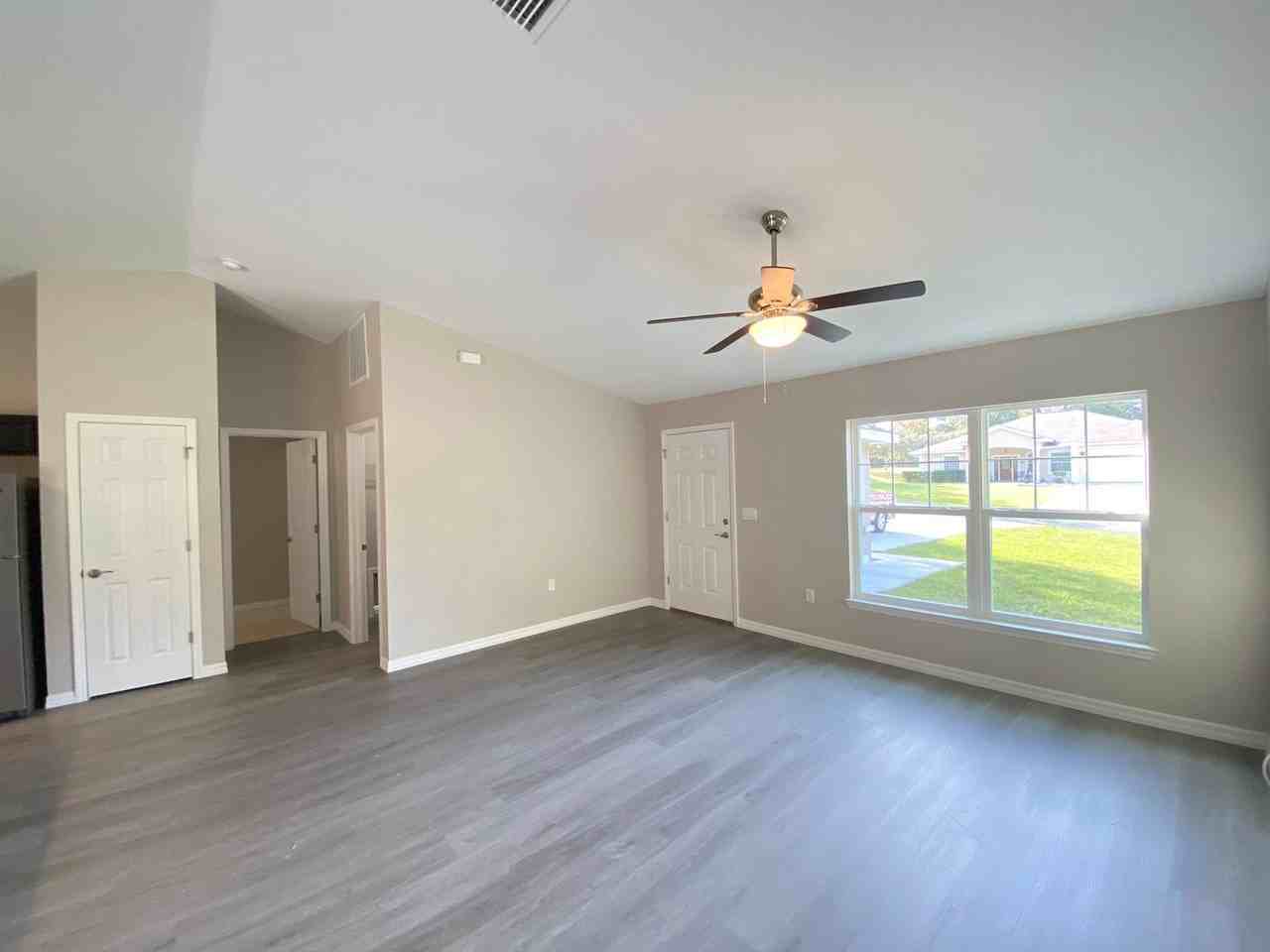 8383 Sw 204th Ct - Photo 6 of 33