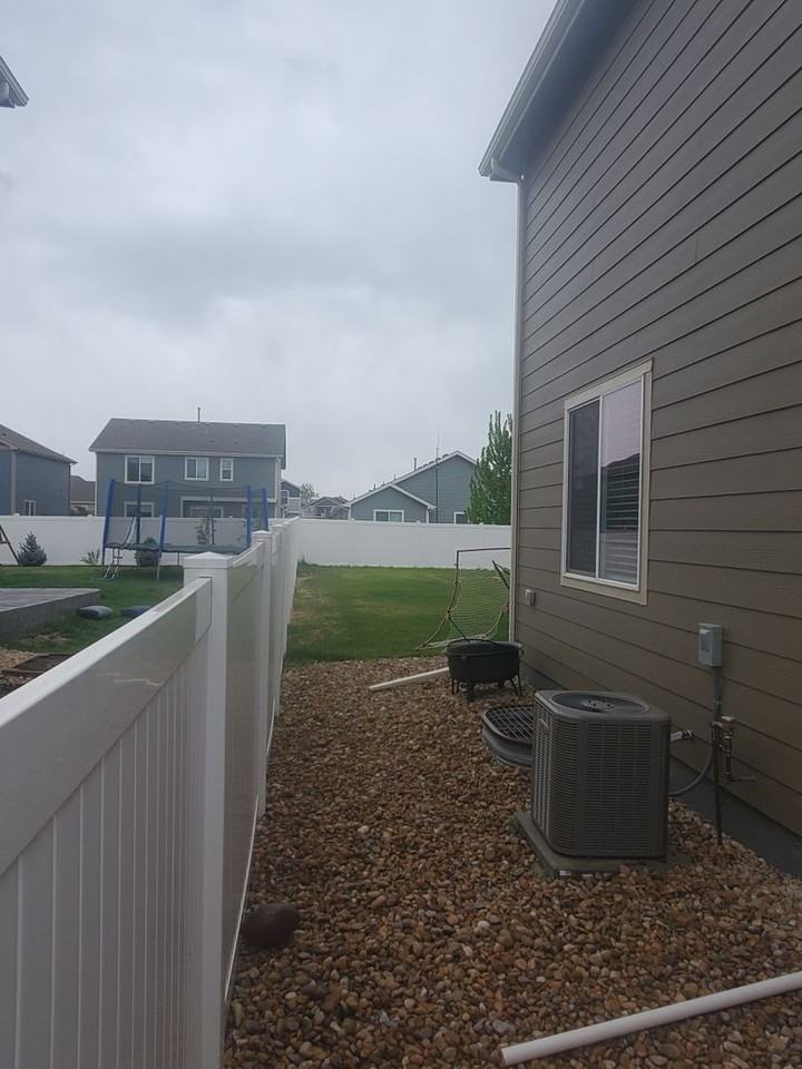 5635 Osbourne Dr - Photo 3 of 20