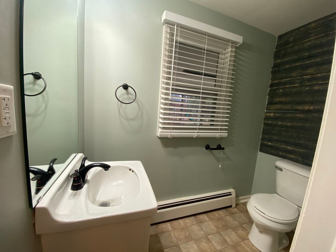 3214 Brookshire Dr Se - Photo 5 of 24