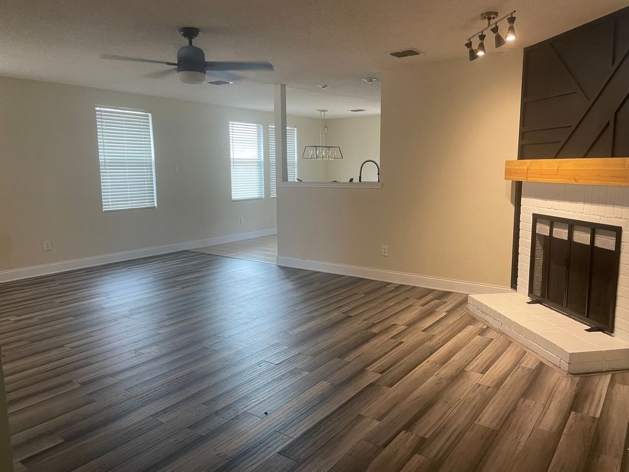 5153 River Rock Blvd - Photo 6 of 18