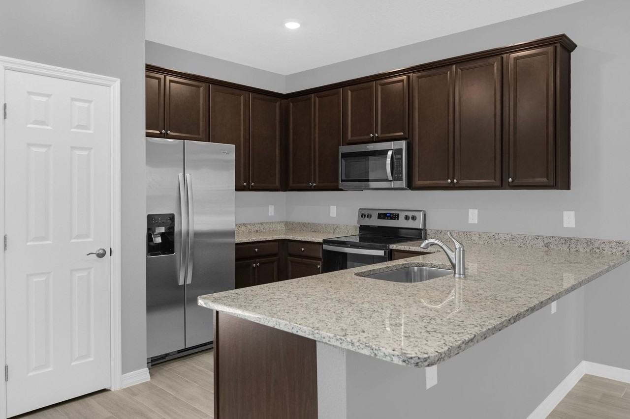 2782 Wright Ave Se - Photo 6 of 22