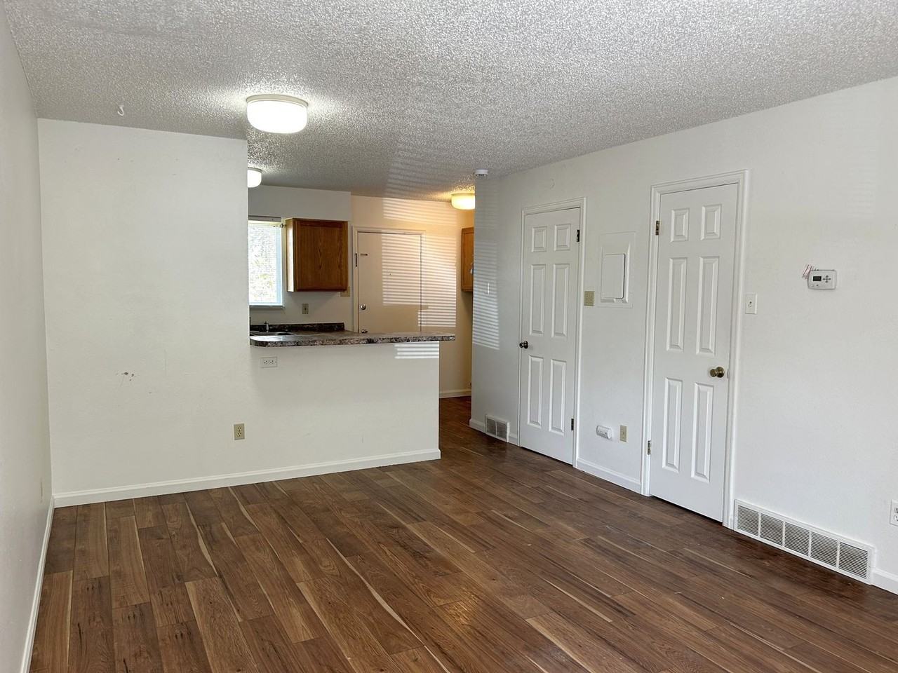 1506 4th - Photo 3 of 19