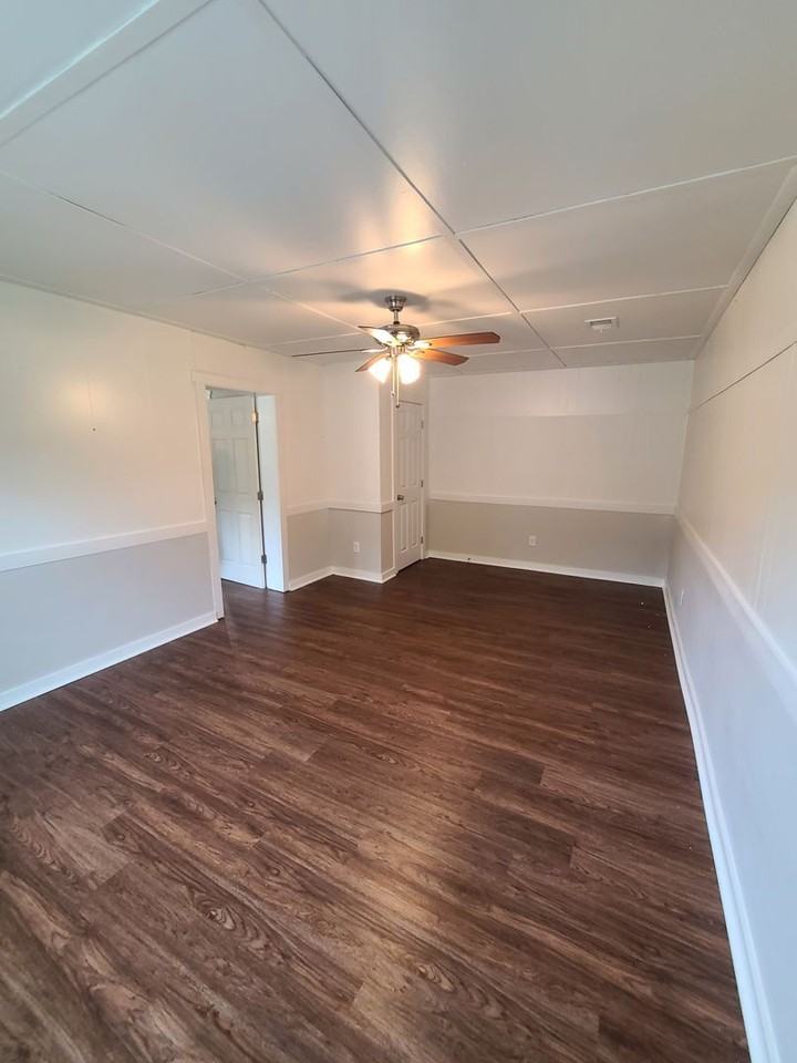 224 Blossom St - Photo 5 of 27