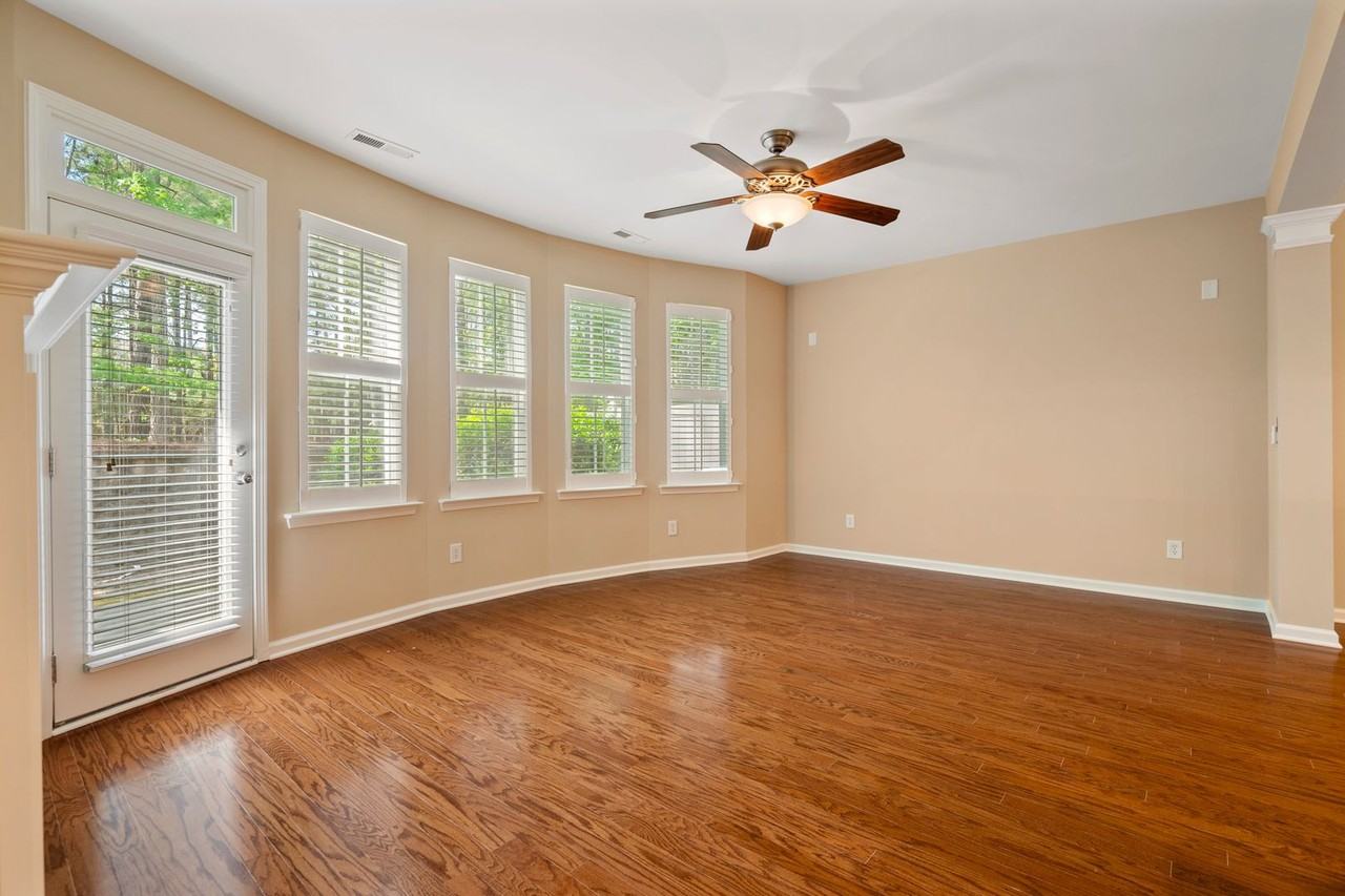 247 Murray Glen Dr - Photo 7 of 27