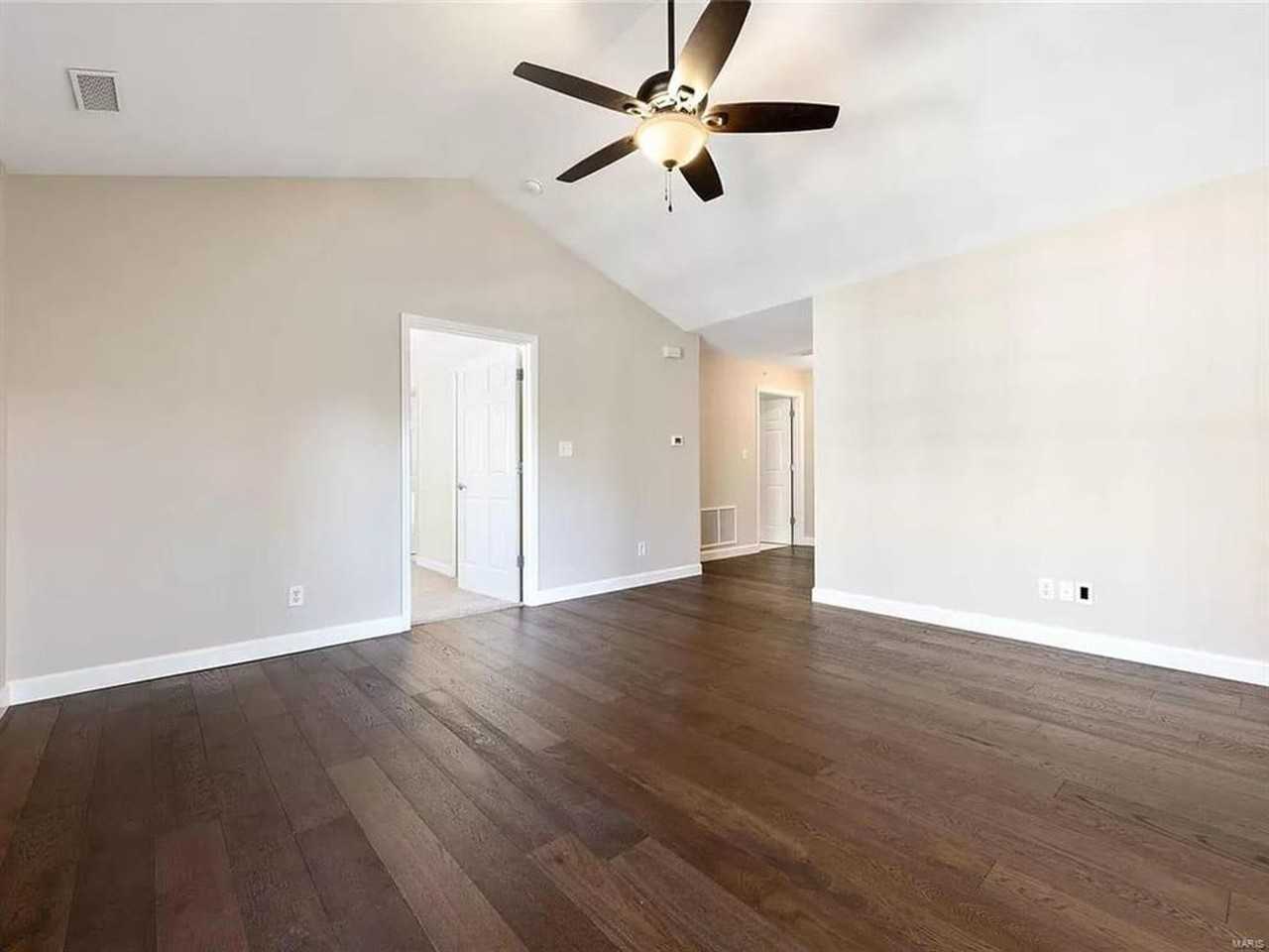 4133 Welsh Dr - Photo 5 of 21