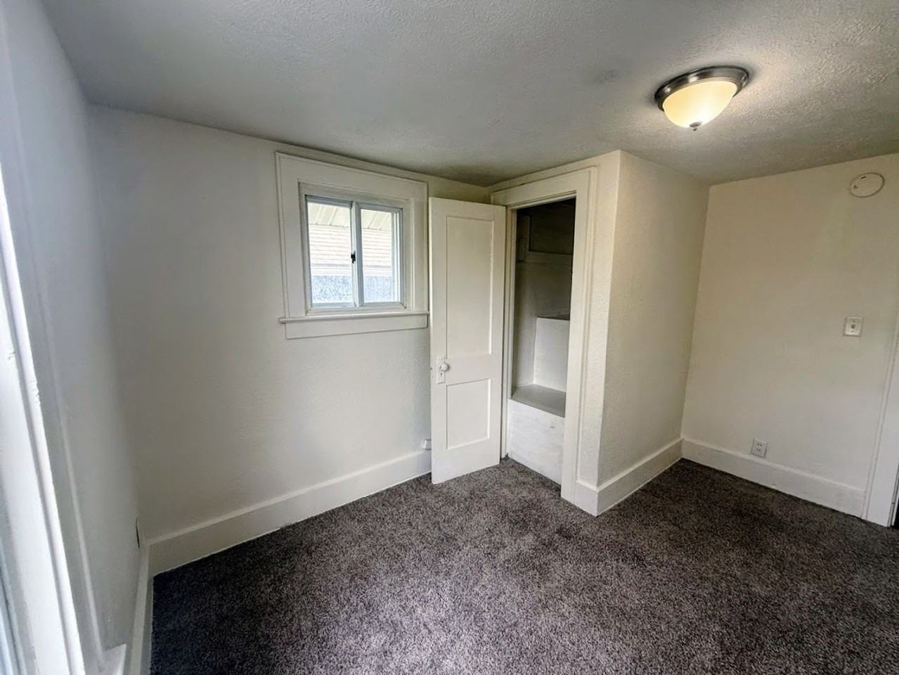 879 Hammel St - Photo 7 of 18