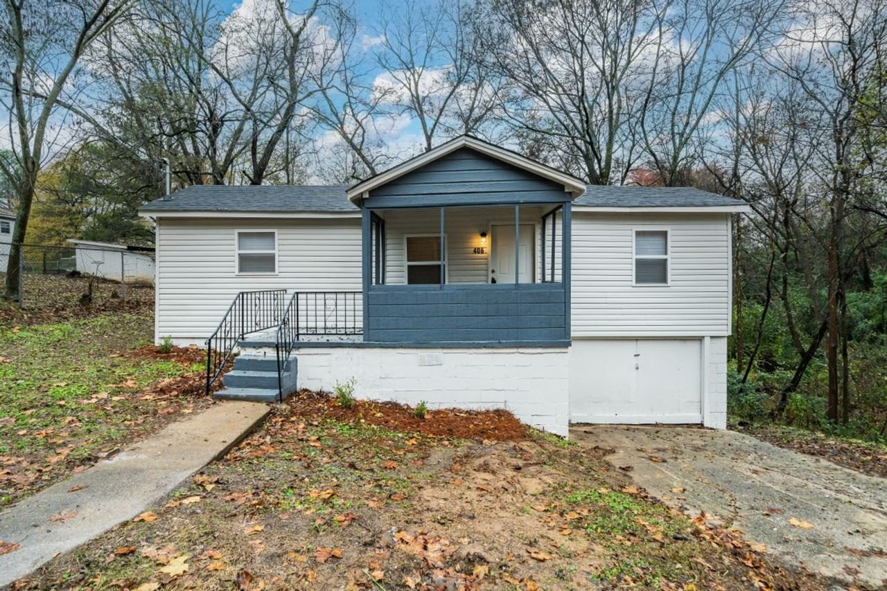 406 Forest Rd