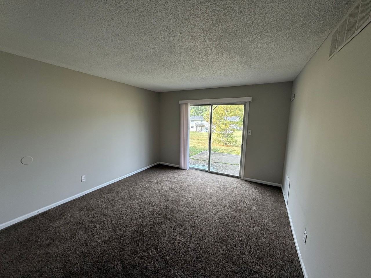 7221 N Moberly Dr #D - Photo 2 of 15